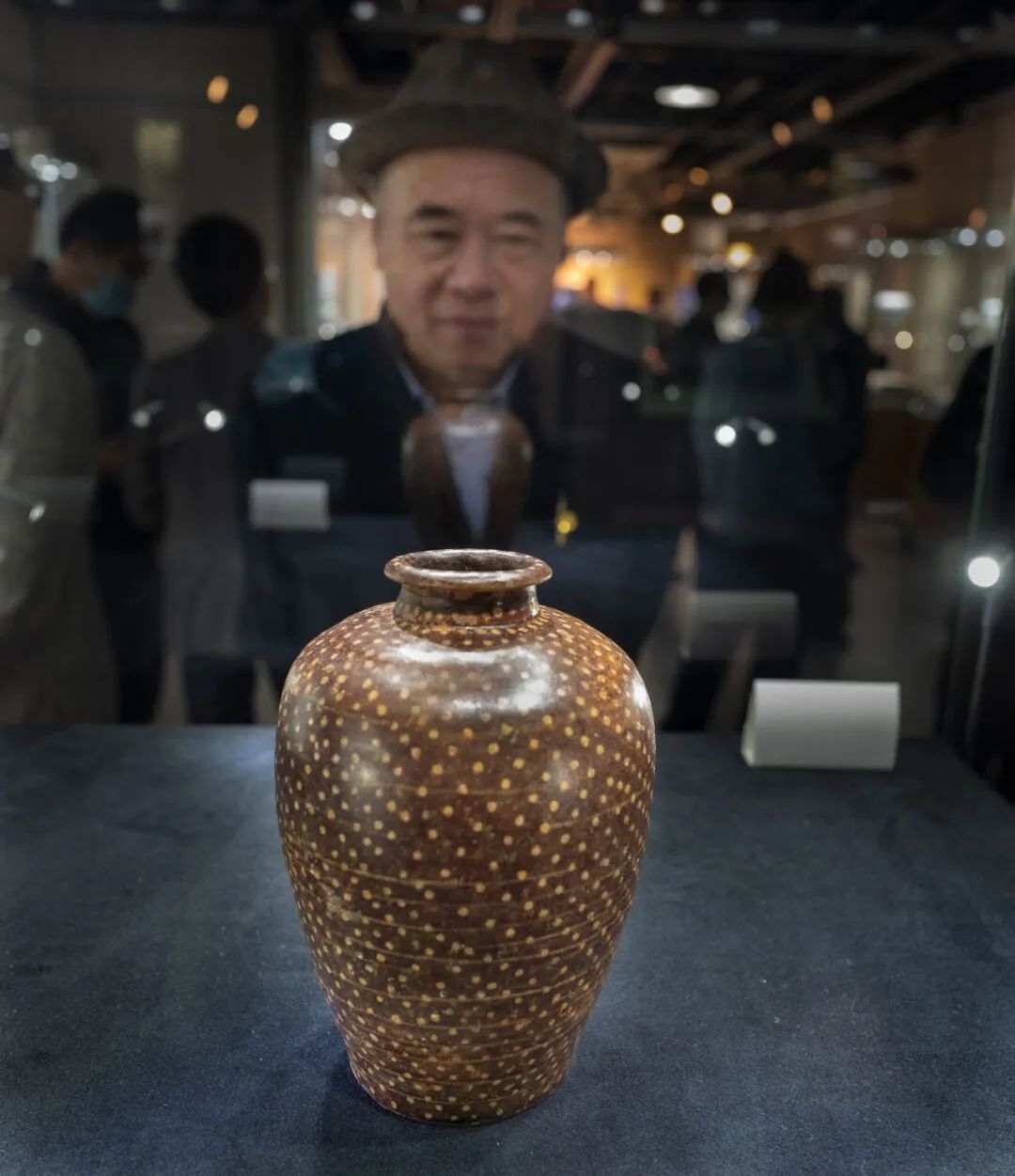 上海工艺美术博物馆《私藏中国古代陶瓷精品展》开幕